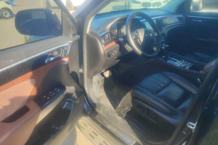 Used GAC Trumpchi GS8 2017 320T Four-Wheel Drive Luxury Smart Connectivity Version (7 Seats)