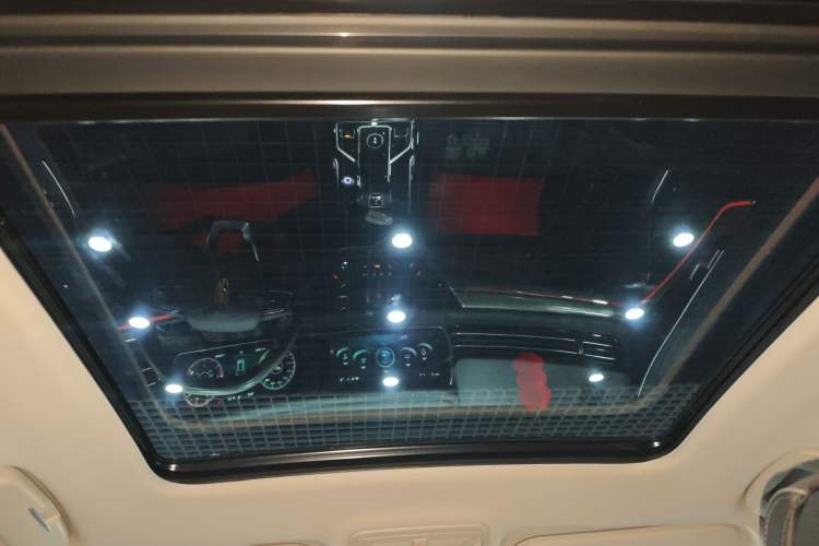 Used Hongqi HS5 2022 Revised Version 2.0T Smart Connect Flagship Edition
