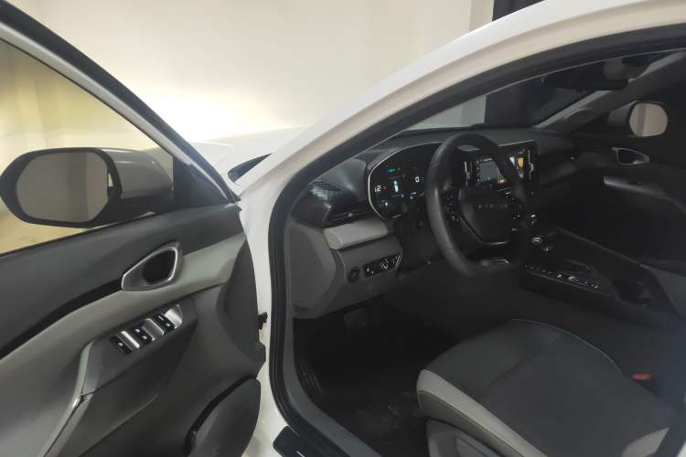 Used Baojun RC-5 2020 1.5T CVT Smart Luxury Edition
