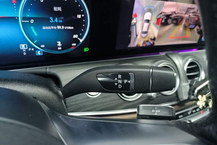 Used Mercedes-Benz E-Class 2021 Restyled E 300 L Sporty and Stylish Edition
