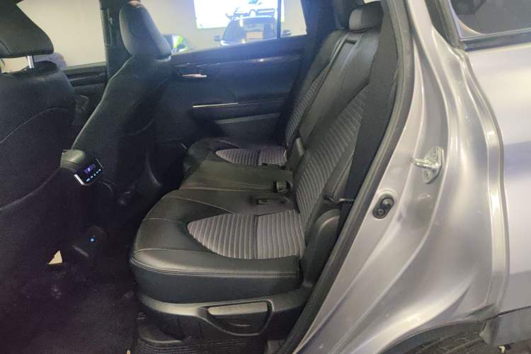 Used Toyota Crown Kluger 2021 2.5L HEV Four-Wheel Drive Luxury Edition
