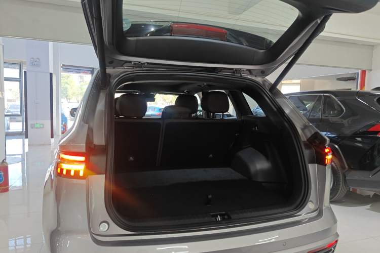 Used Geely Auto Monjaro L 2025 2.0TD Automatic Xingyun Version