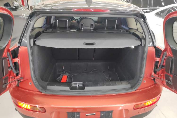 Used  Clubman 2021 1.5T COOPER Connoisseur
