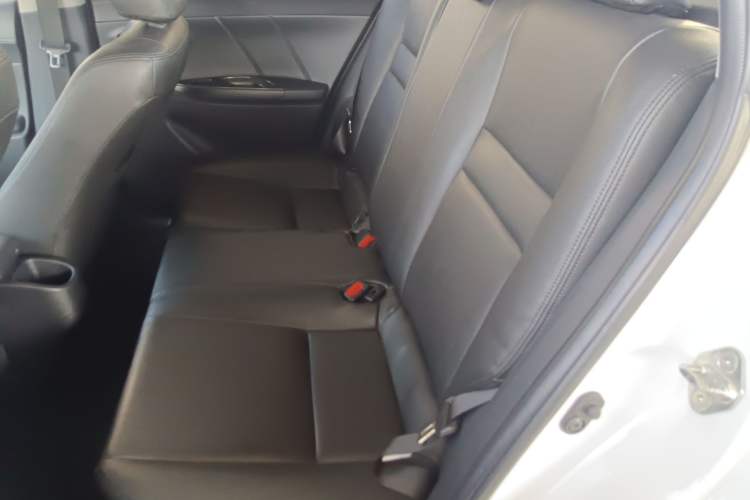 Used Toyota YARiS L 2019 1.5E CVT Dynamic Edition China VI compliant
