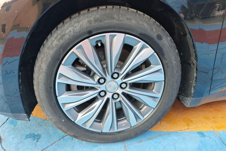 Used Hongqi E-QM5 2024 500km Range Edition
