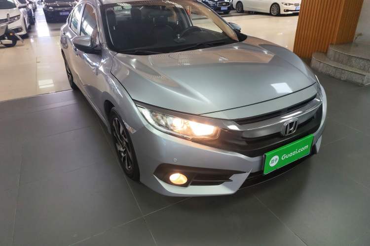 Used Honda Civic 2016 220TURBO CVT Luxury Edition
