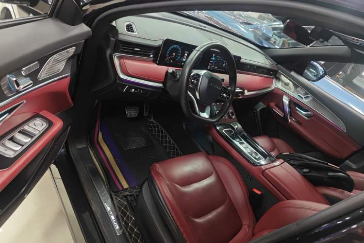 Used JETOUR X70 PLUS 2021 1.6T DCT Pro 5-Seater
