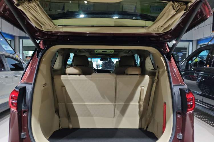 Used Buick GL8 2022 ES Land Cruiser 653T Luxury Model