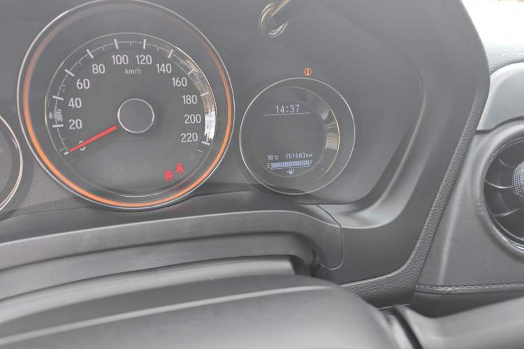 Used Honda XR-V 2015 1.8L VTi CVT Luxury Edition
