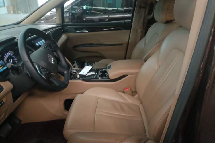 Used Buick GL8 2018 ES 28T Flagship Model China VI Standard
