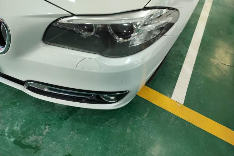 Used BMW 5 Series 2014 525Li Luxury Design Package
