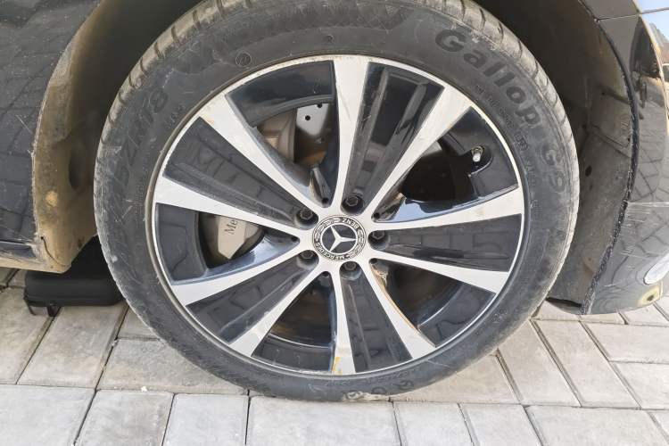 Used Mercedes-Benz E-Class New Energy 2022 E 350 e L Plug-in Hybrid Sedan
