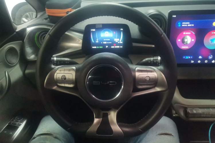 Used BYD Dolphin 2021 405 km Fashion Edition
