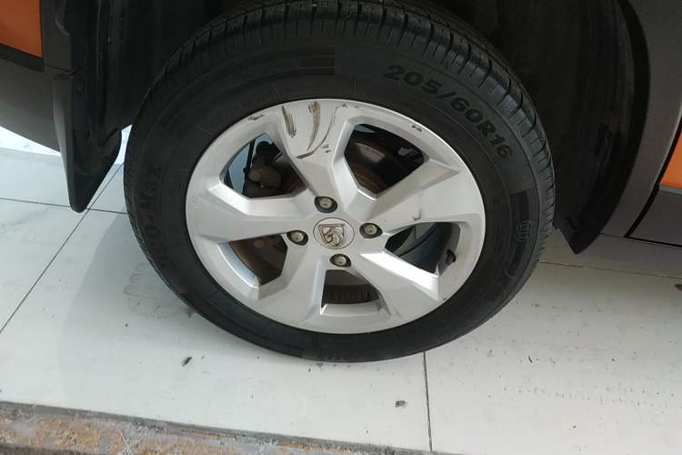 Used Baojun 510 2017 1.5L Automatic Fashion Model
