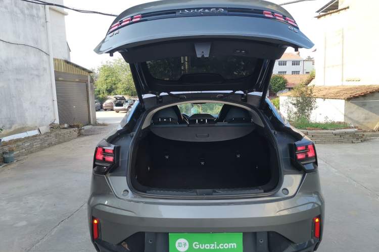 Used Lynk & Co 05 2020 2.0TD Two-Wheel Drive Shine Halo
