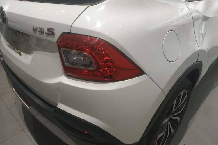 Used Brilliance V3 2015 1.5T Automatic Flagship Model
