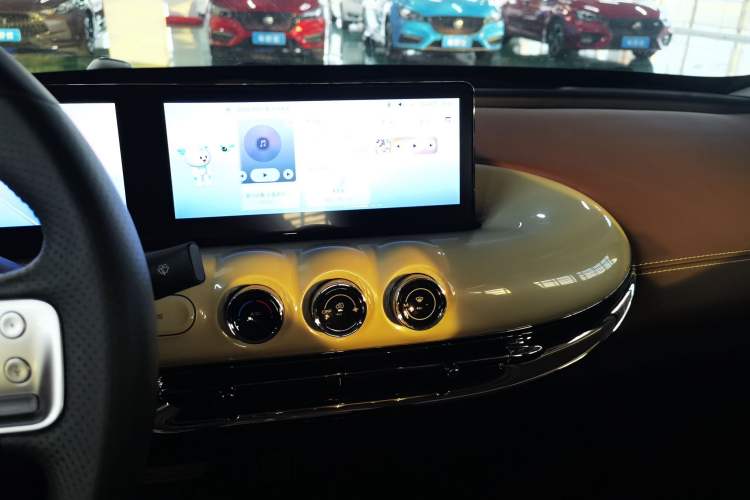 Used Wuling Bingo 2023 333 km Lingxi Connected Version