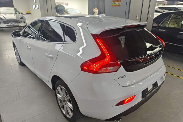 Used Volvo V40 2018 T3 Zhiya Edition