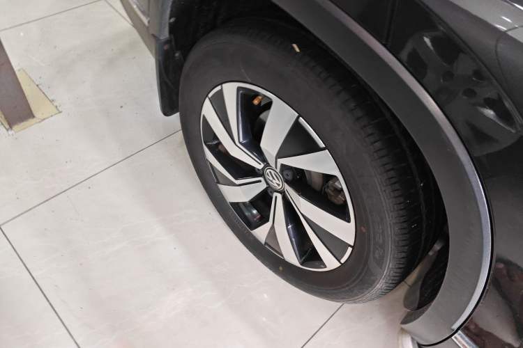 Used Volkswagen Tayron 2019 330TSI Two-Wheel Drive Luxury Model China VI Standard