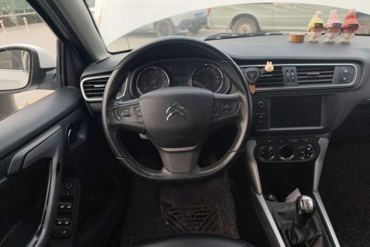 Used Citroen C3-XR 2015 1.6L Manual Pioneer Model
