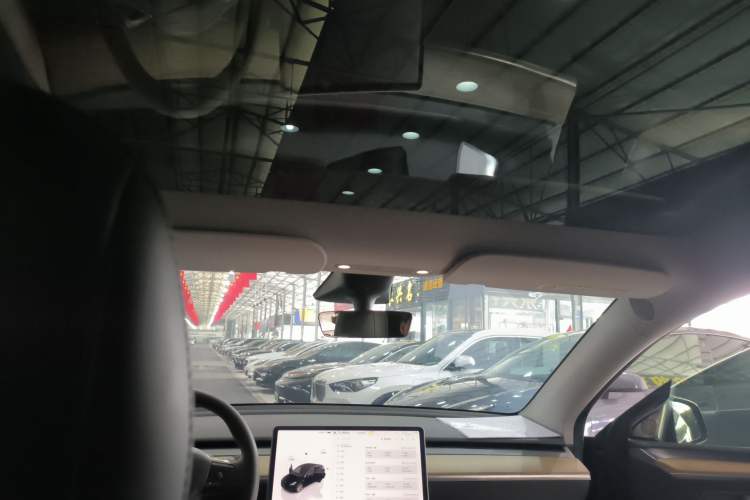 Used Tesla Model Y 2022 Rear-Wheel-Drive Version
