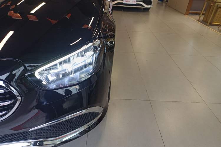 Used Mercedes-Benz E-Class 2022 Second Facelift E 300 L Sporty and Stylish Edition
