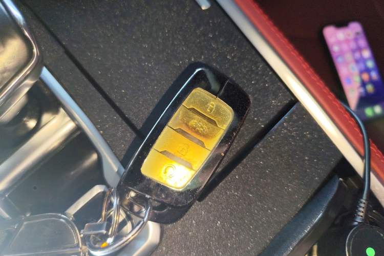 Used Changan CS85 COUPE 2019 1.5T DCT Dynamic Version China VI Standard
