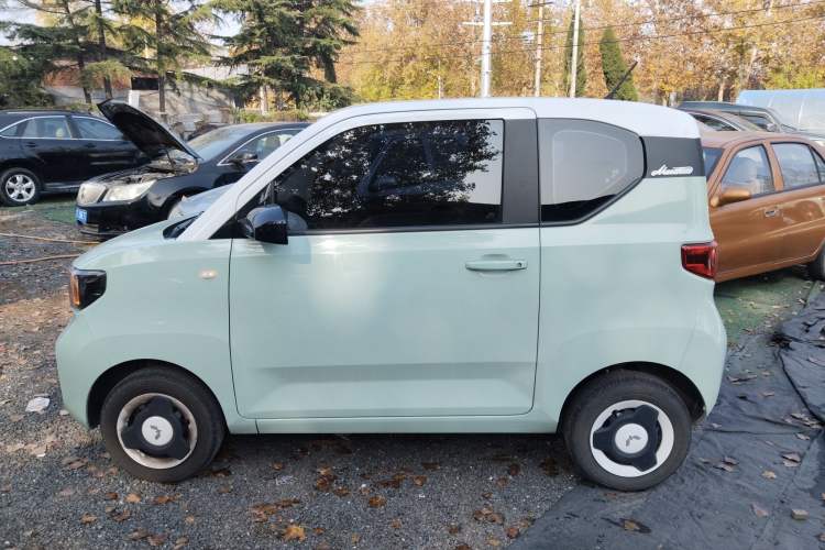 Used Wuling Hongguang MINIEV 2021 Macaron Fashion Model Lithium Iron Phosphate