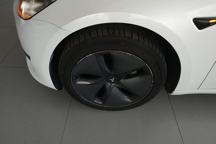 Used Tesla Model 3 2019 Standard Range Rear-Wheel Drive Upgraded Version (60 kWh)
