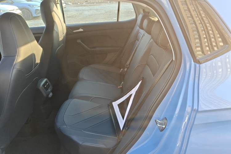 Used Volkswagen Tharu 2025 NewRui 300TSI Prestige Edition
