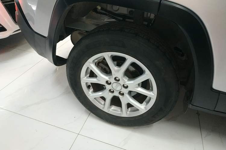 Used  Cherokee 2016 2.0L Superior Edition
