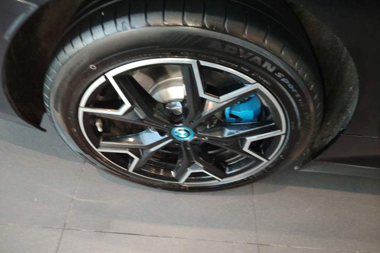 Used BMW i3 2024 eDrive 40 L Midnight Edition