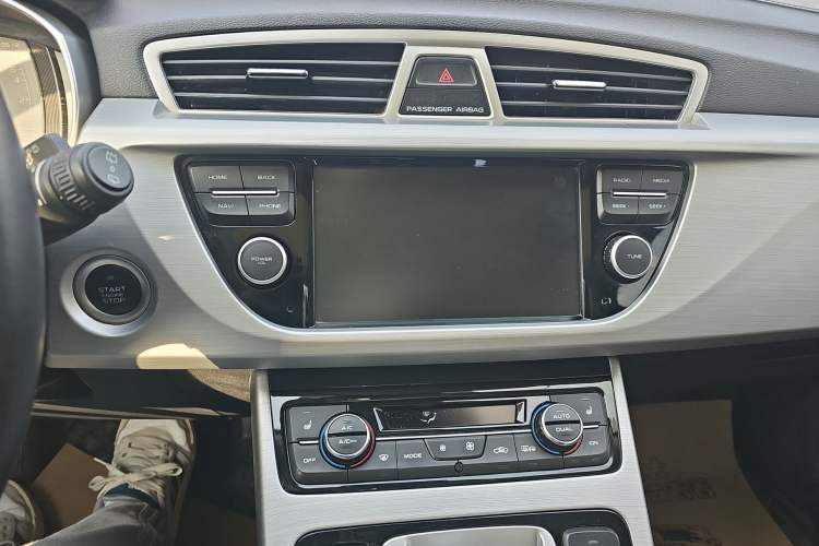 Used Geely Auto Emgrand X7 Sport 2016 1.8TD Automatic ZhiZun Version