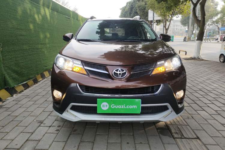 Used Toyota RAV4 2015 2.5L Automatic 4x4 Elite Edition
