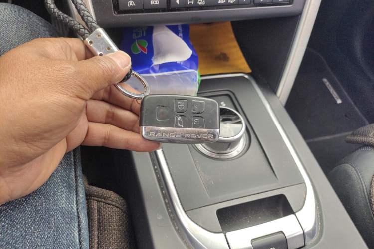 Used Land Rover Discovery Sport 2015 2.0T HSE LUXURY