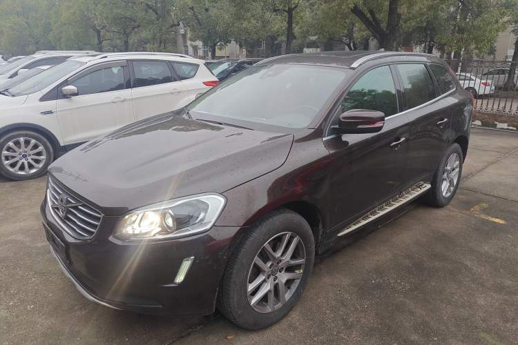 Used Volvo XC60 2017 T5 Smart Upgrade Edition