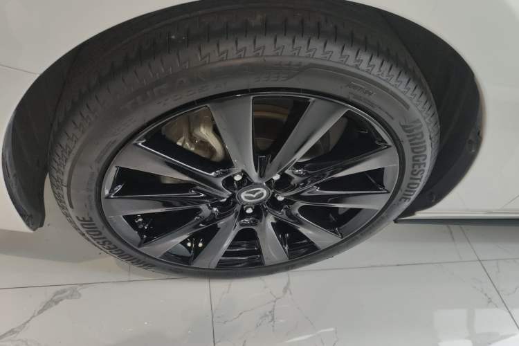 Used Mazda Mazda 3 Axela 2022 2.0L Automatic Premium Black Obsidian Edition
