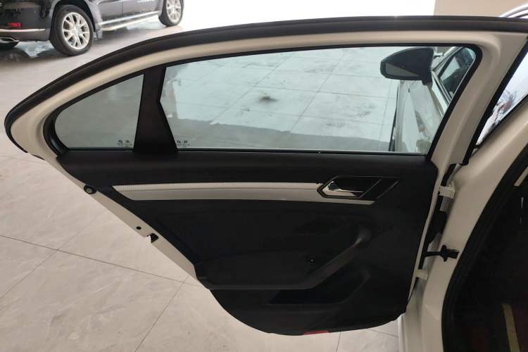 Used Volkswagen Lamando 2019 230TSI DSG Fashion Edition China VI
