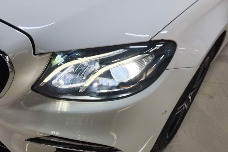 Used Mercedes-Benz E-Class 2019 E 260 Sport Edition 4MATIC
