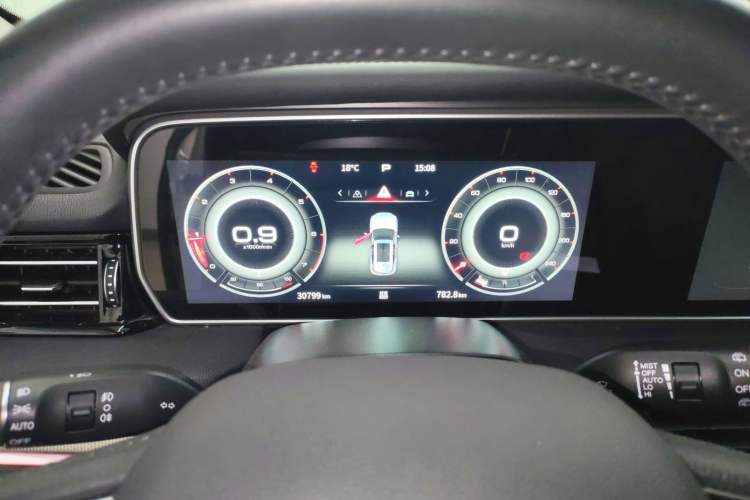 Used Hongqi HS5 2022 Revised Version 2.0T Smart Connect Flagship Edition
