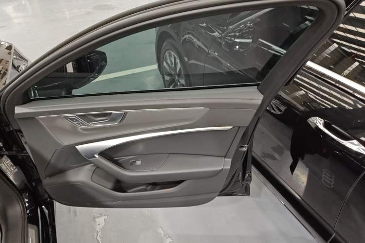 Used Audi A6L 2023 Revised 45 TFSI Prestige Dynamic Edition
