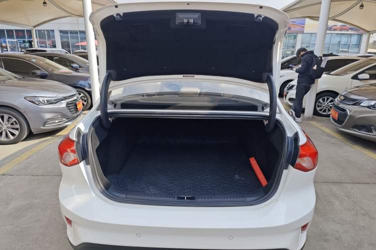 Used Ford Focus 2021 Sedan EcoBoost 180 Automatic Trendy Model