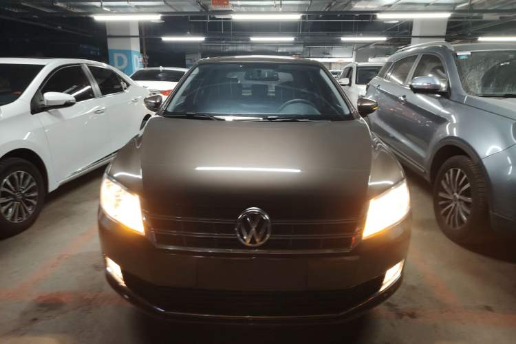 Used Volkswagen Gran Lavida 2013 1.4 TSI Automatic Comfort Model