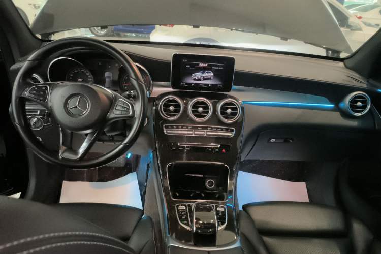 Used Mercedes-Benz GLC 2018 Facelifted GLC 260 4MATIC Dynamic Edition