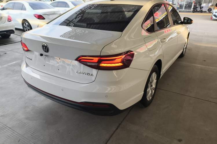 Used Volkswagen Lavida 2023 Revised 1.5L Automatic DeYi Edition