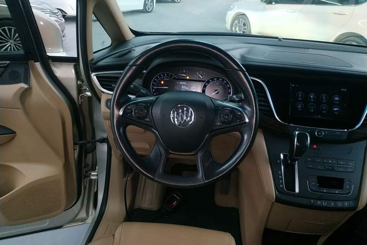 Used Buick GL8 2018 ES 28T Premium Model China VI Standard
