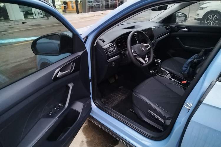 Used Volkswagen Tharu 2025 NewRui 300TSI Prestige Edition