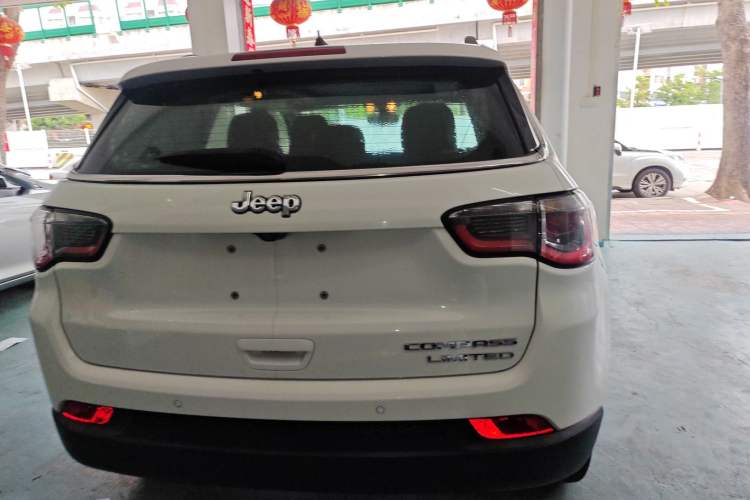 Used  Compass 2017 200T Automatic Prestige Edition
