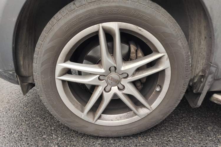 Used Audi Q5 2017 Plus 40 TFSI Technology Model
