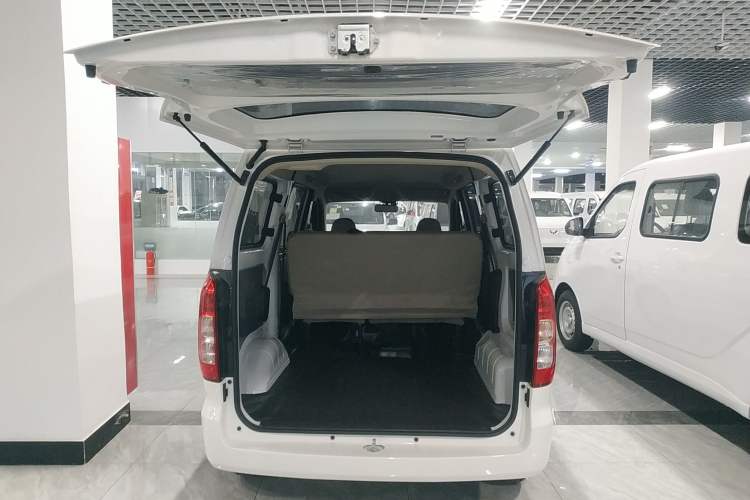 Used Wuling Hongguang V 2022 1.5L Jingqu Edition Electric-Assist LAR
